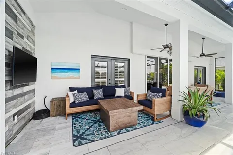 $1,050,000 | 7550 Citrus Hill Lane, Naples, FL 34109