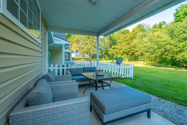 $290,000 | 169 Darcy Avenue, Goose Creek, SC 29445