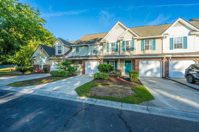 $290,000 | 169 Darcy Avenue, Goose Creek, SC 29445