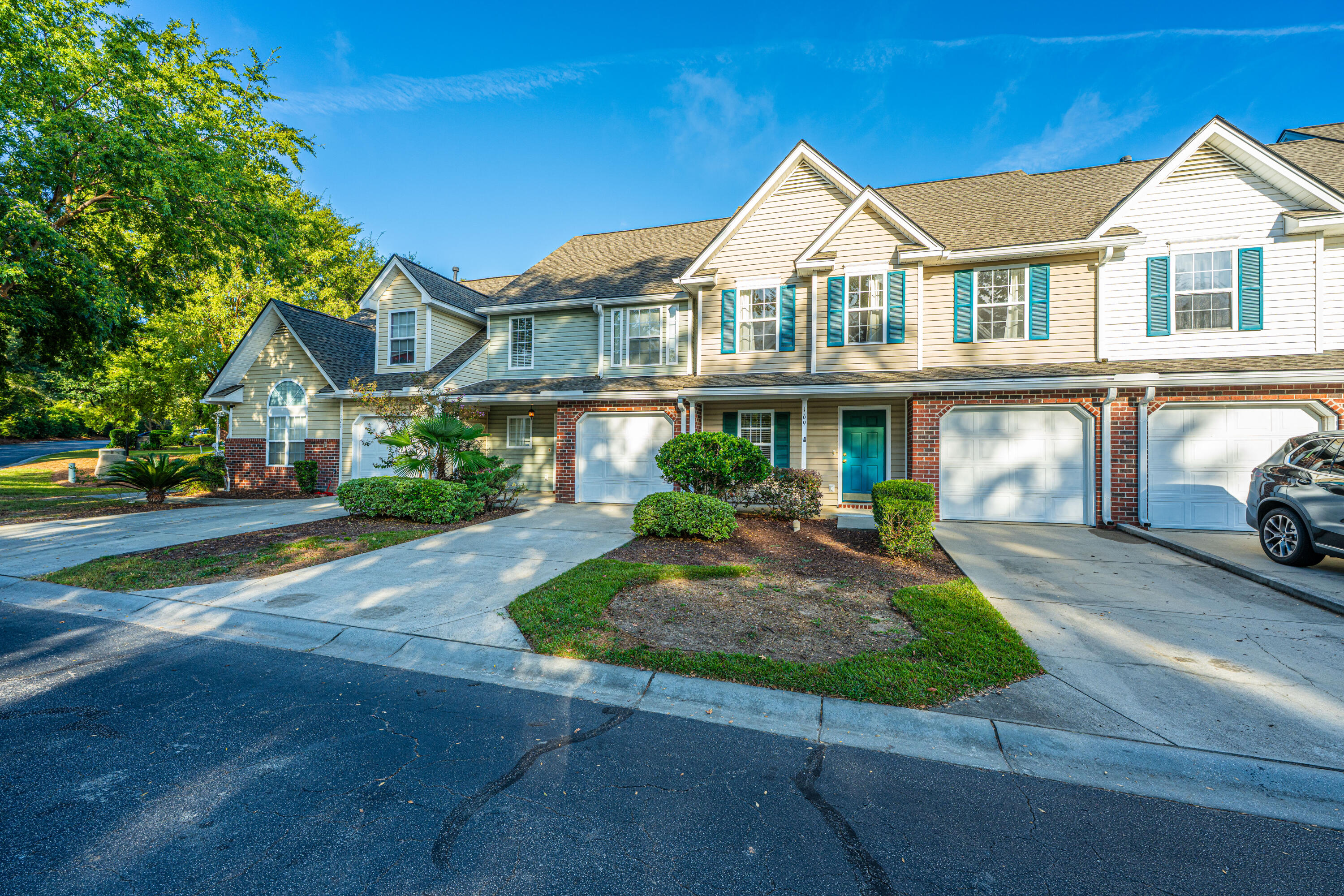 169 Darcy Avenue Goose Creek, SC 29445 - Photo 2 of 45 169DarcyAve047