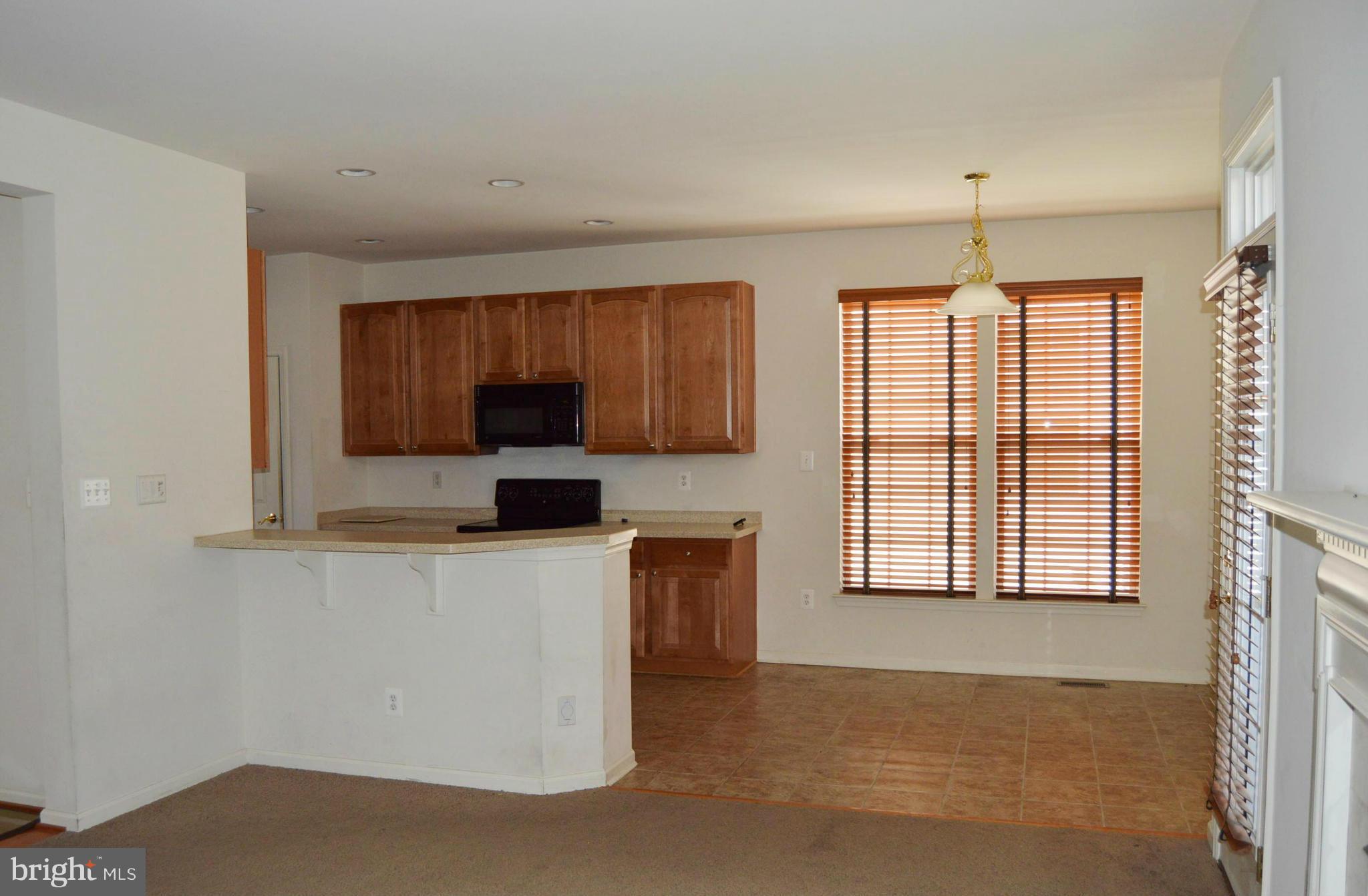 7806 Callington Way Hanover, MD 21076 - Photo 7 of 19 Interior (General)