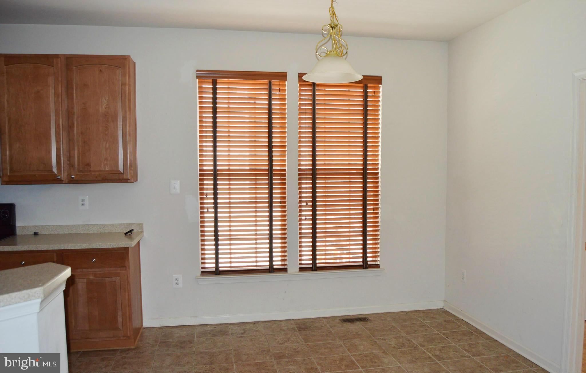 7806 Callington Way Hanover, MD 21076 - Photo 8 of 19 Kitchen