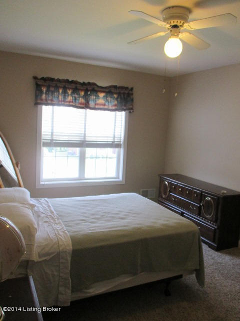 10603 Edgewater Road Louisville, KY 40223 - Photo 13 of 49 Bedroom 1