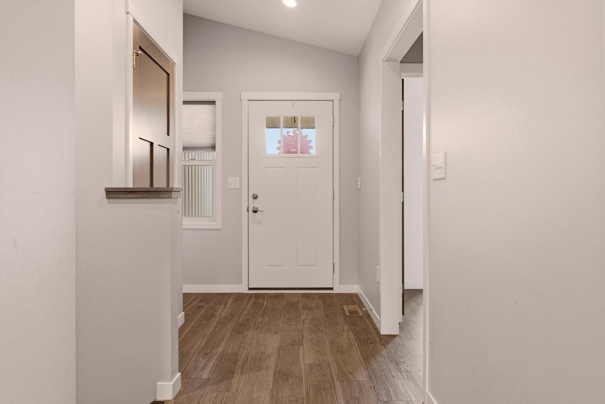1709 Killdeer Street Holmen, WI 54636 - Photo 11 of 26 Front Entryway