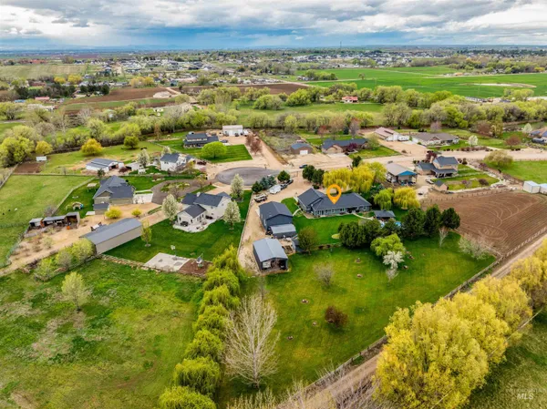 $1,250,000 | 23824 Breyer Road, Caldwell, ID 83607