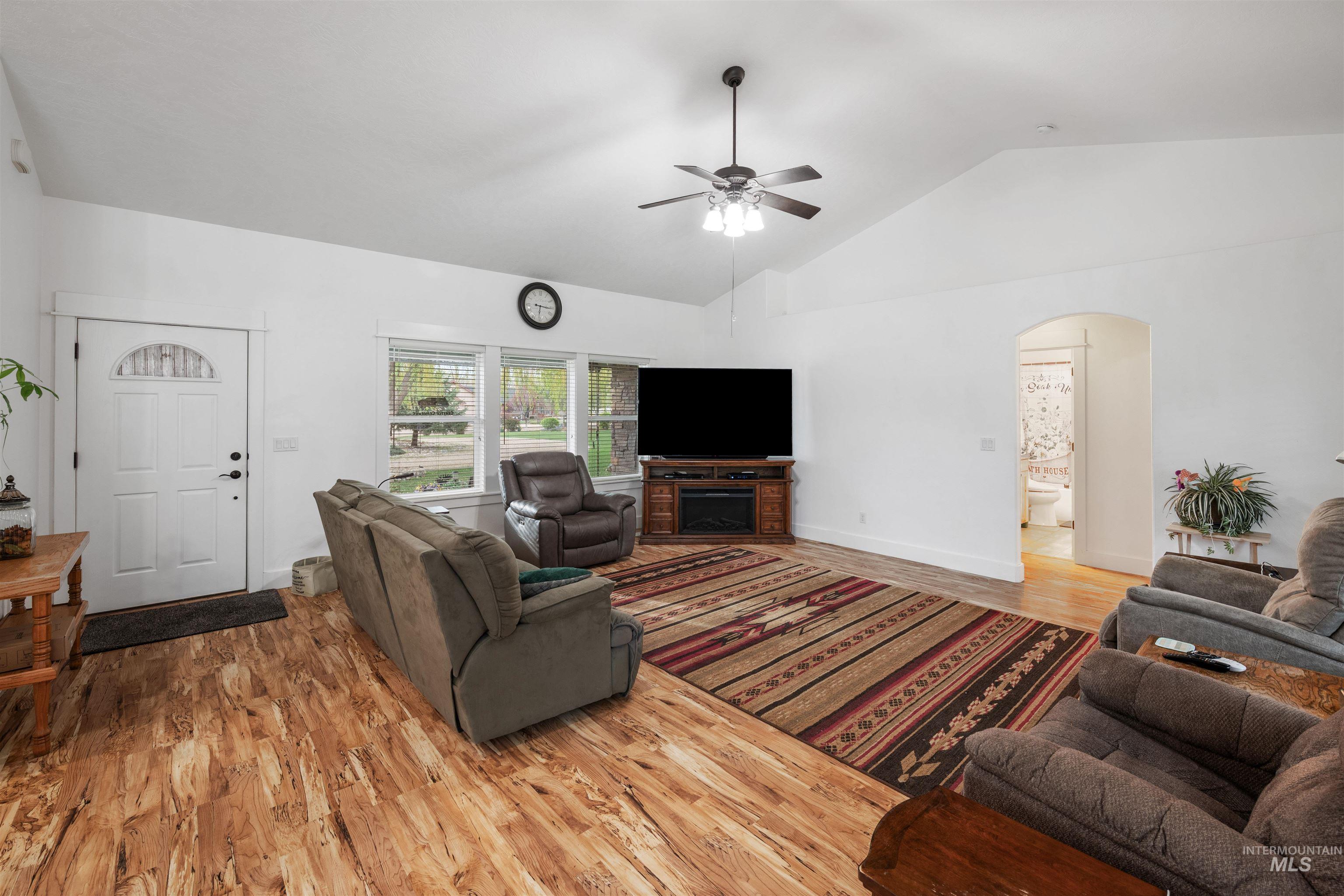 23824 Breyer Road Caldwell, ID 83607 - Photo 5 of 47