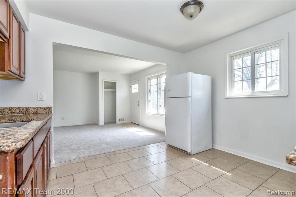 26744 Beverly Road Taylor, MI 48180 - Photo 11 of 24