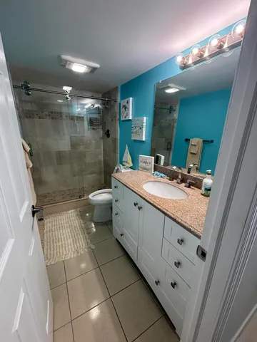 $4,200 | 1202 South Lake Drive, Unit 501, Lantana, FL 33462