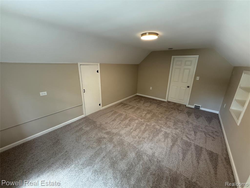 70 Mohawk Road Pontiac, MI 48341 - Photo 23 of 24