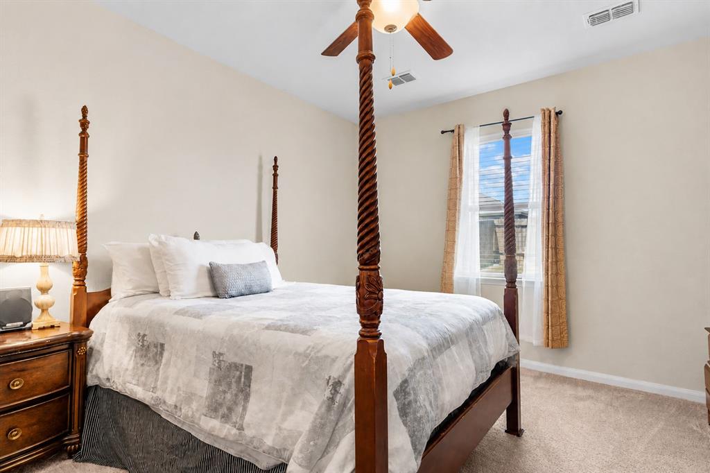  Bed room