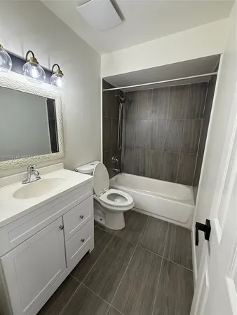 $4,300 | 531 Southwest 89th Court, Unit 1, Miami, FL 33174