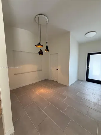 $4,300 | 531 Southwest 89th Court, Unit 1, Miami, FL 33174