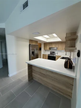 $4,300 | 531 Southwest 89th Court, Unit 1, Miami, FL 33174