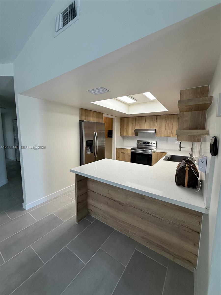 531 Southwest 89th Court, Unit 1 Miami, FL 33174 - Photo 8 of 35