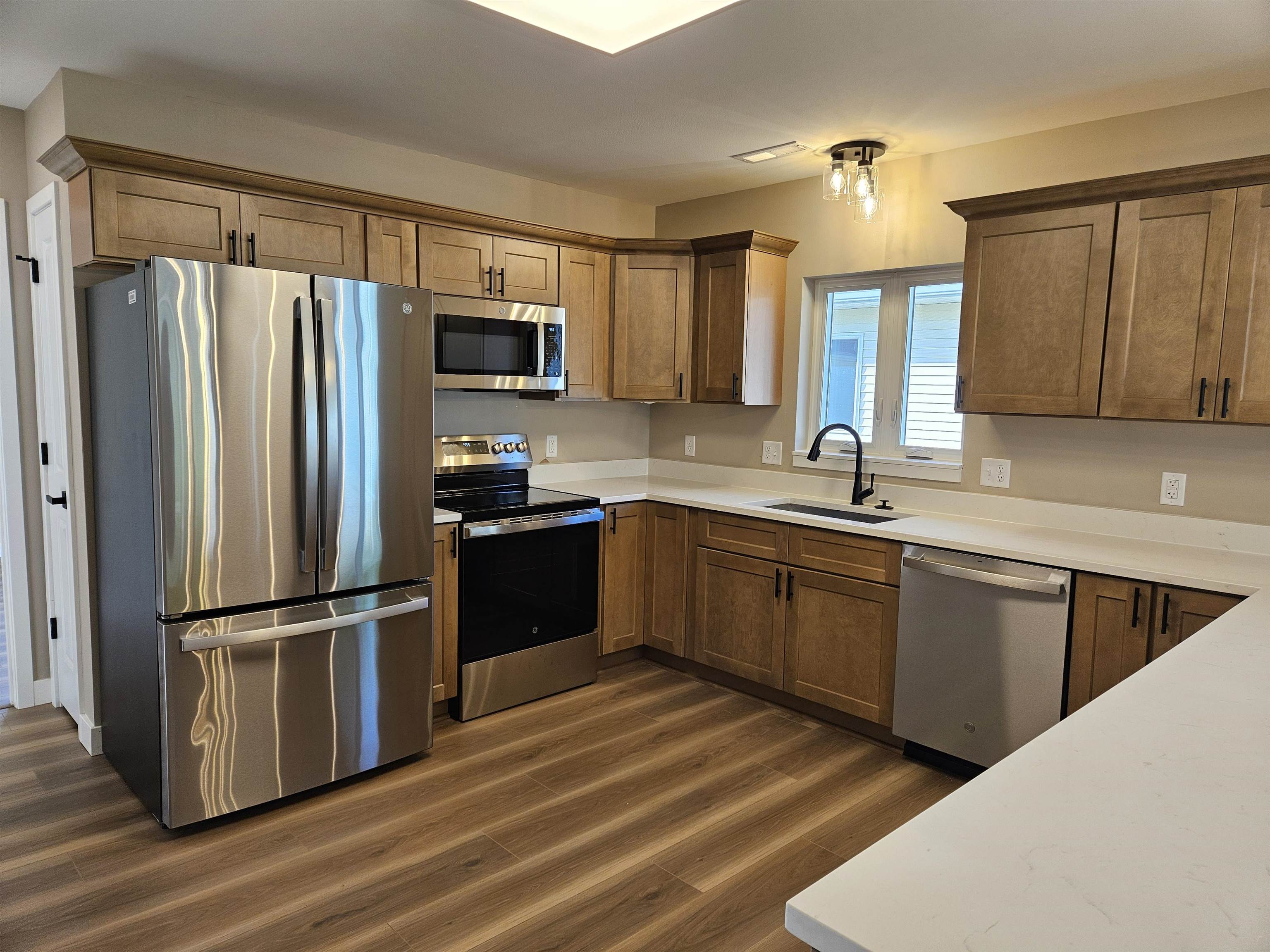 1157 Maple Street Reedsburg, WI 53959 - Photo 8 of 17