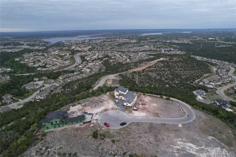 $795,000 | 107 Montana Del Oro Way, Lakeway, TX 78738