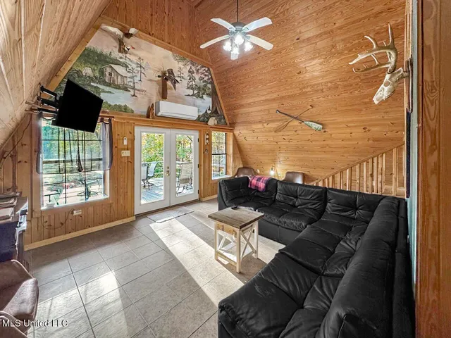 $325,000 | 118 Turkey Creek Road, Natchez, MS 39120