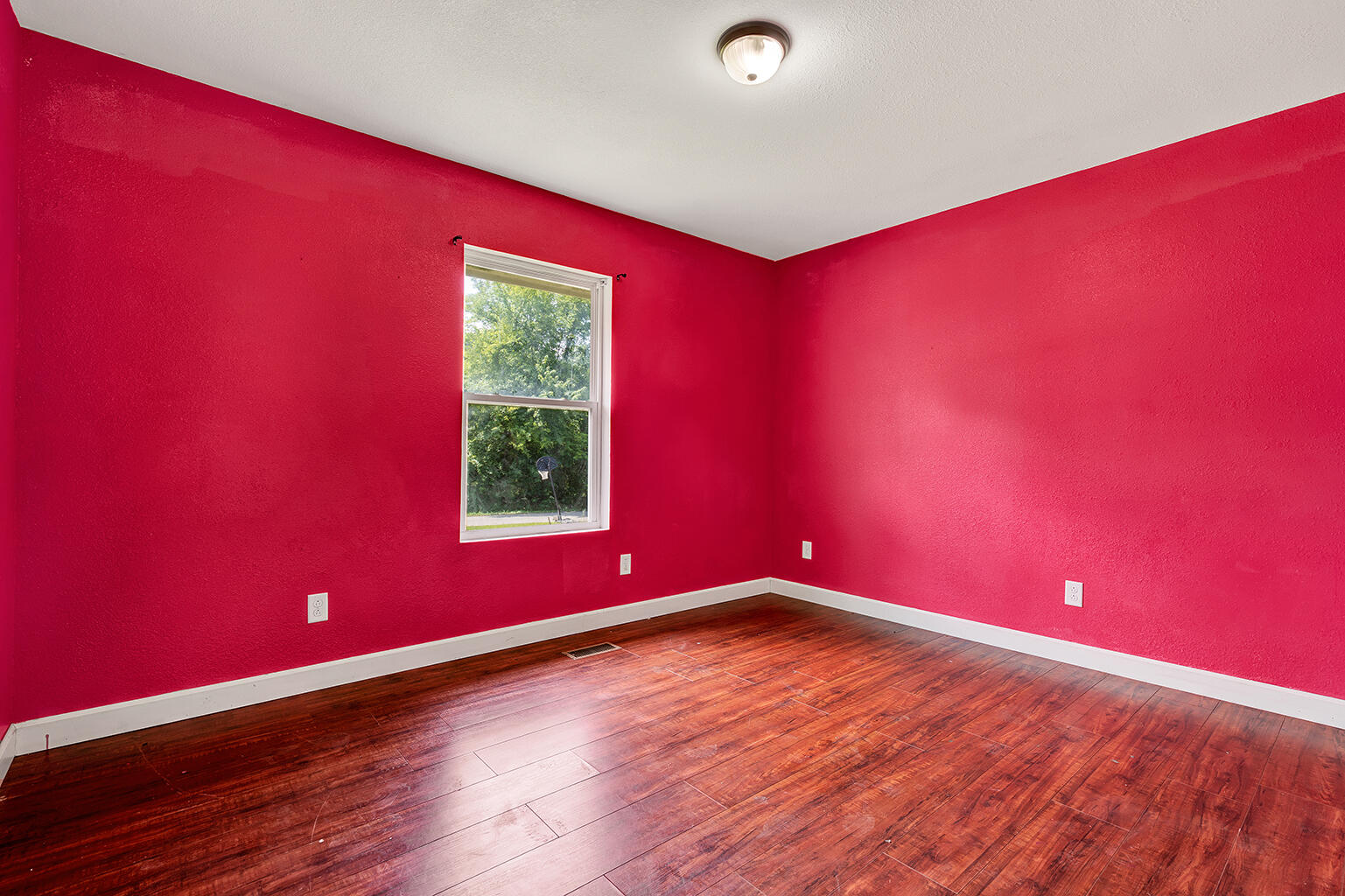 227 Cove Trail Whitwell, TN 37397 - Photo 13 of 19 DSC05569