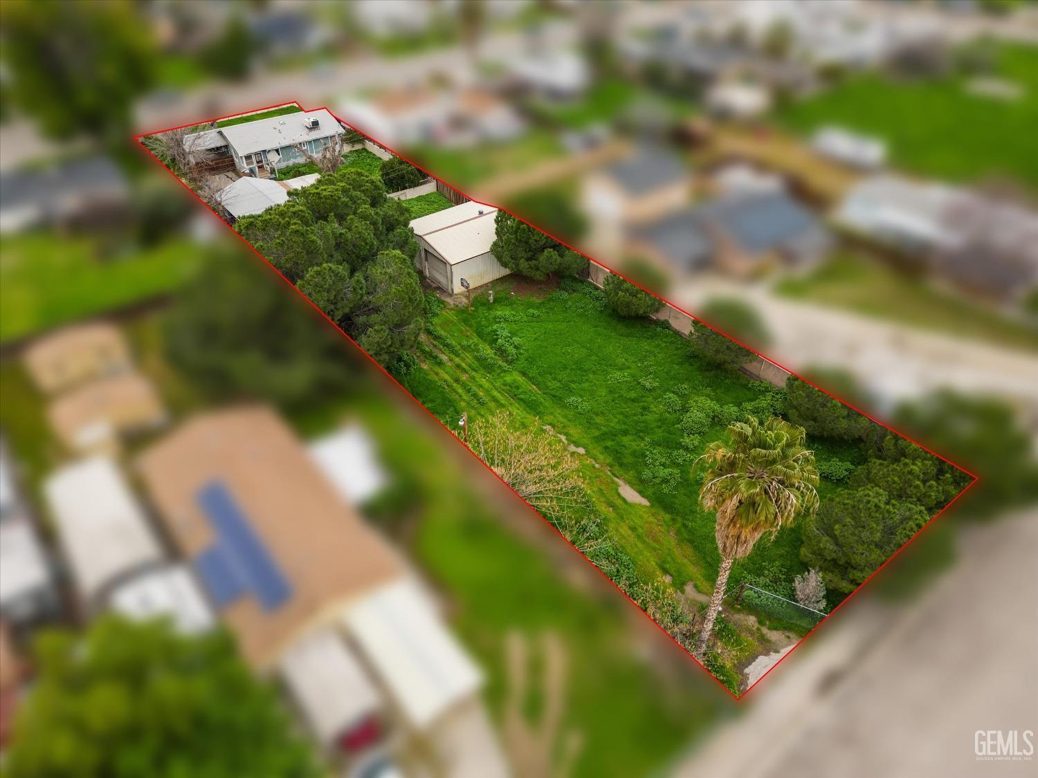 Undisclosed Address Bakersfield, CA 93308 - Photo 44 of 50 a view of a yard