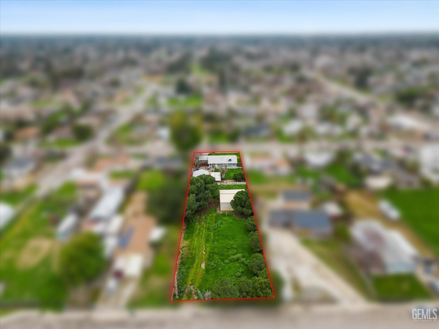 Undisclosed Address Bakersfield, CA 93308 - Photo 46 of 50 a view of a yard
