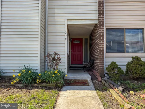 $2,700 | 13327 Schwenger Place, Herndon, VA 20170