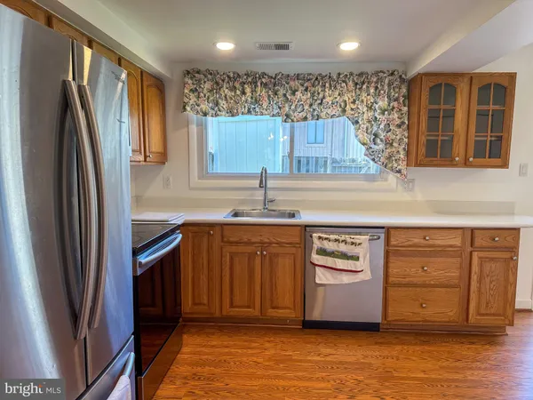 $2,700 | 13327 Schwenger Place, Herndon, VA 20170