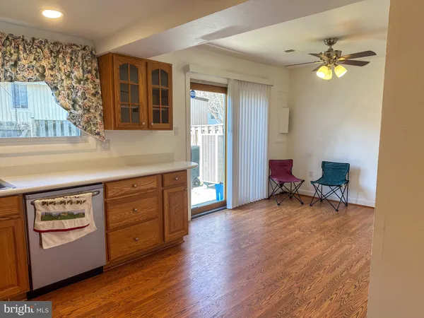 $2,700 | 13327 Schwenger Place, Herndon, VA 20170