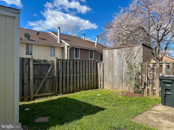 $2,700 | 13327 Schwenger Place, Herndon, VA 20170