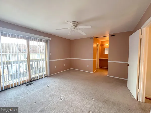 $2,700 | 13327 Schwenger Place, Herndon, VA 20170