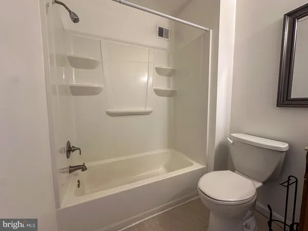 $2,700 | 13327 Schwenger Place, Herndon, VA 20170