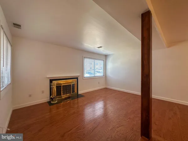 $2,700 | 13327 Schwenger Place, Herndon, VA 20170