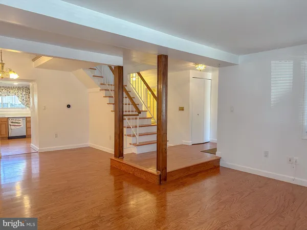 $2,700 | 13327 Schwenger Place, Herndon, VA 20170