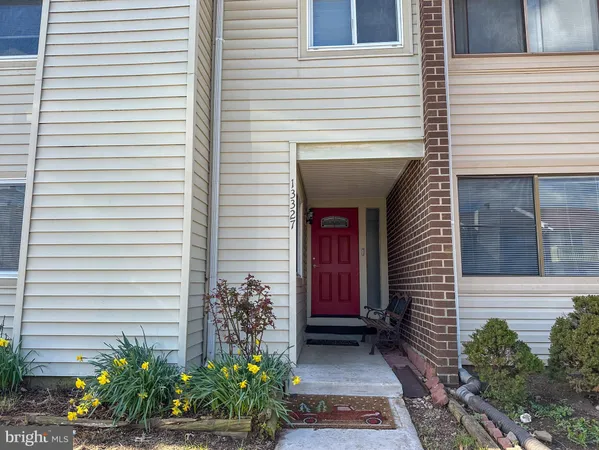 $2,700 | 13327 Schwenger Place, Herndon, VA 20170
