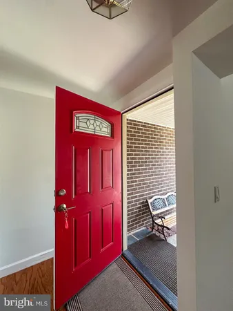 $2,700 | 13327 Schwenger Place, Herndon, VA 20170