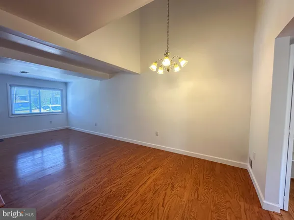 $2,700 | 13327 Schwenger Place, Herndon, VA 20170