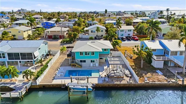 $1,199,000 | 7 Avenida Carita, Fort Myers Beach, FL 33931