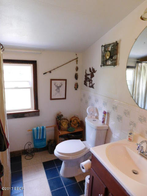 717 Gerrish Road Patoka, IL 62875 - Photo 23 of 39