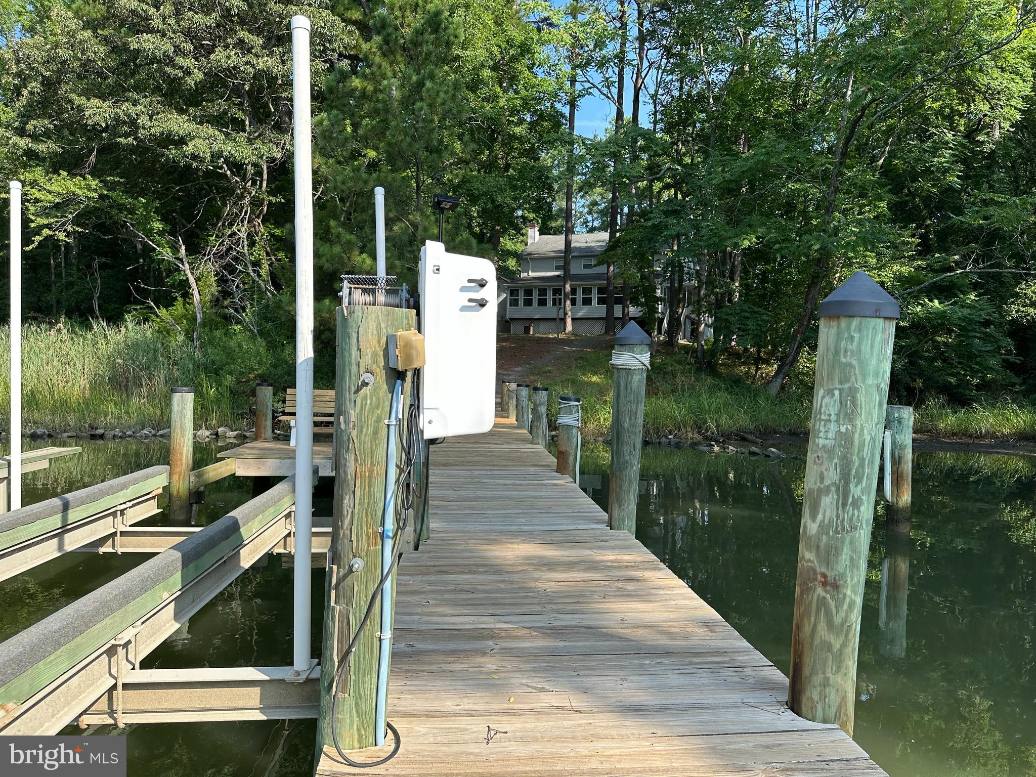 13630 Dowell Road Solomons, MD 20657 - Photo 9 of 121 Electric Boat Lift
