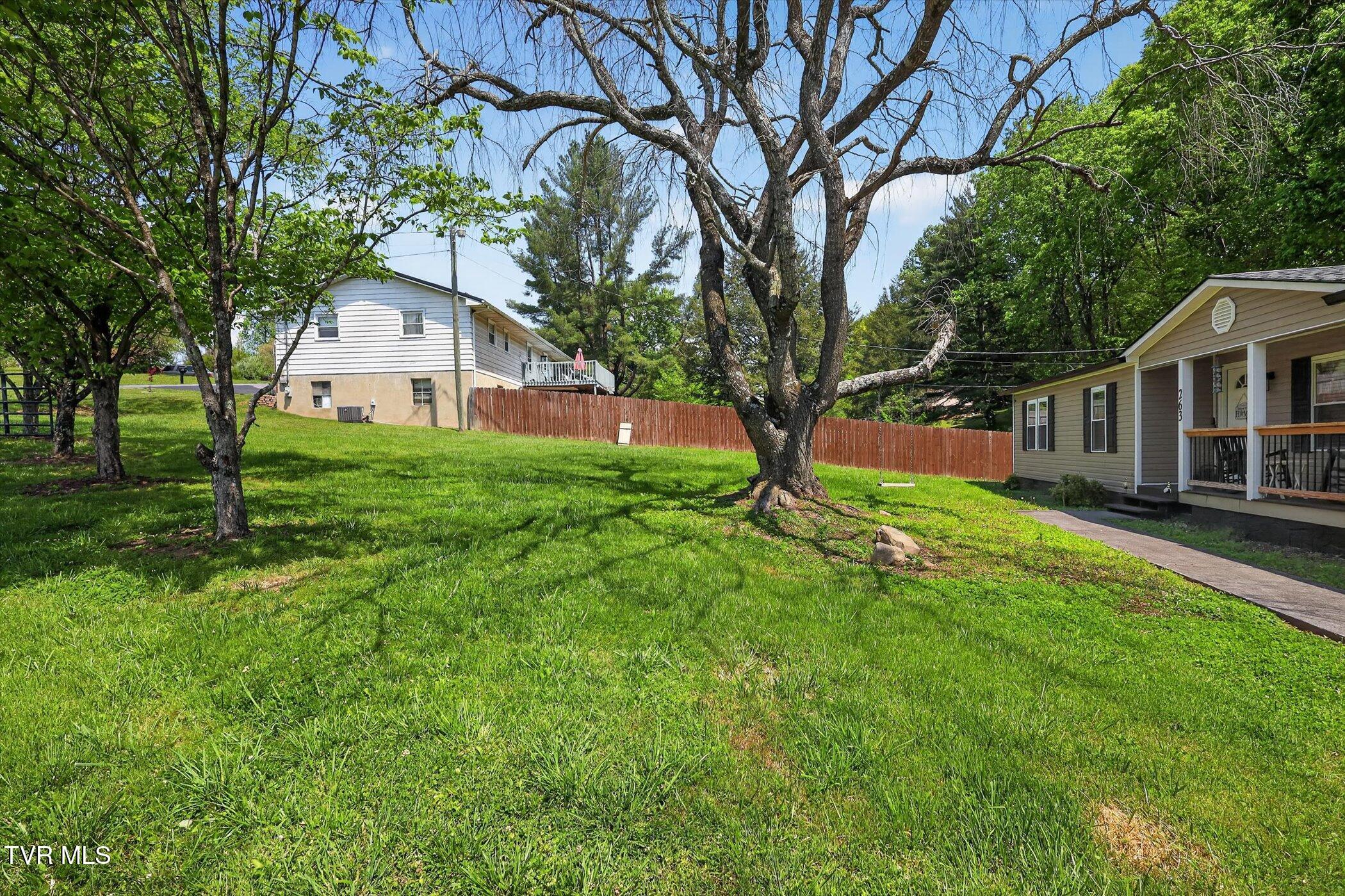 263 Big Springs Road Elizabethton, TN 37643 - Photo 5 of 38 05-263-Big-Springs-Rd-WindowStill-Photog