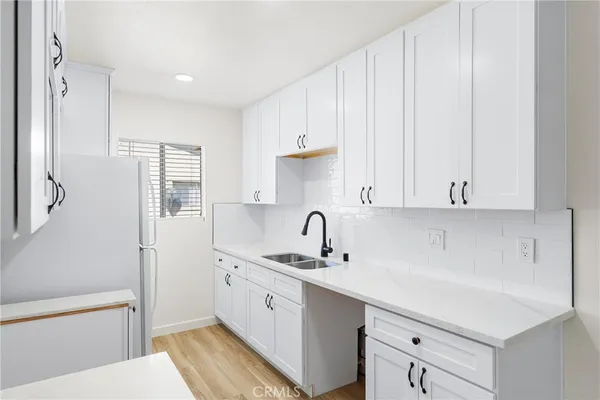 $2,350 | 1382 VÃa Santiago, Corona, CA 92882
