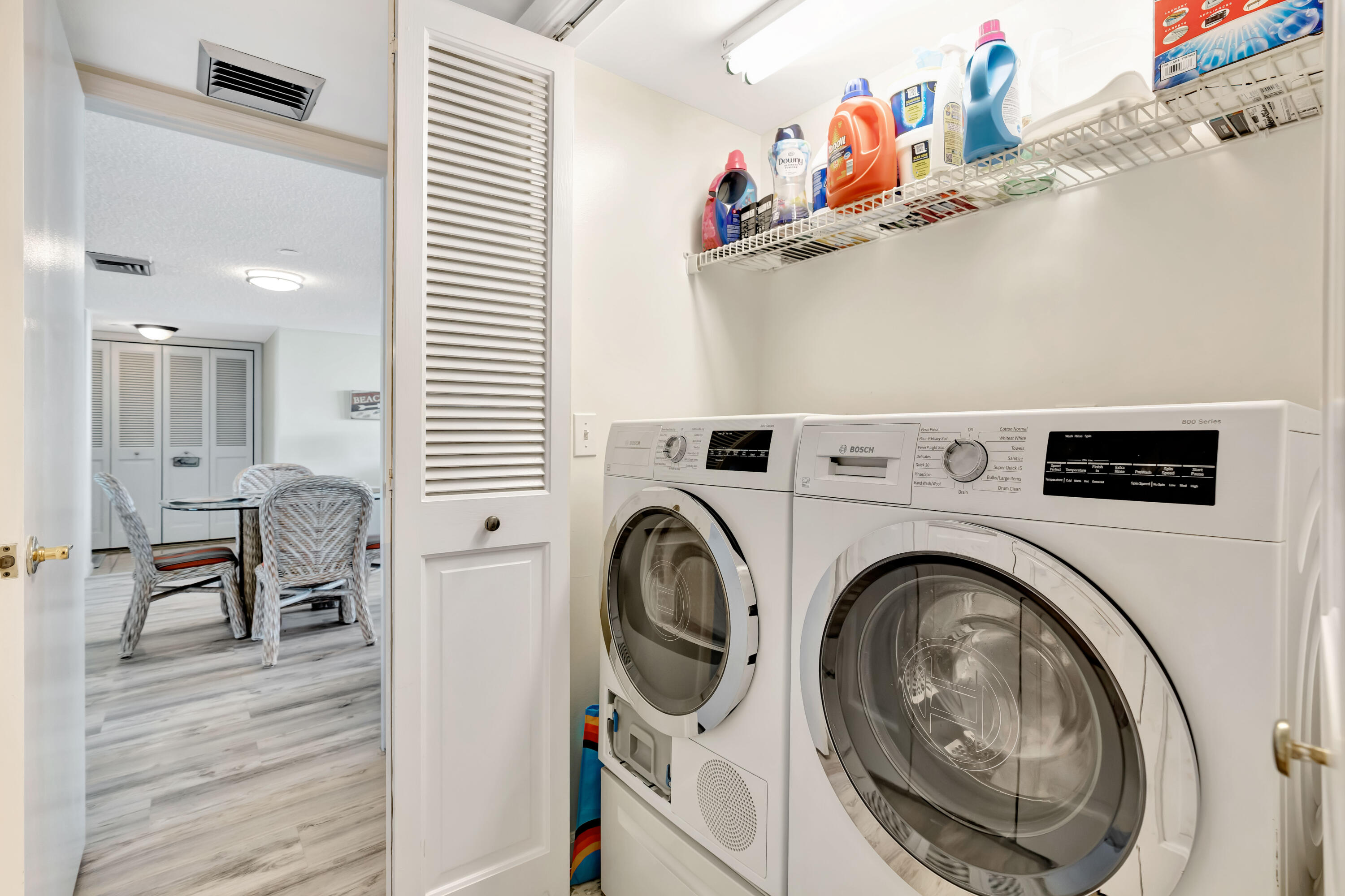 1542 Jupiter Cove Drive, Unit 104 Jupiter, FL 33469 - Photo 44 of 65 a view of livingroom with washer and dryer