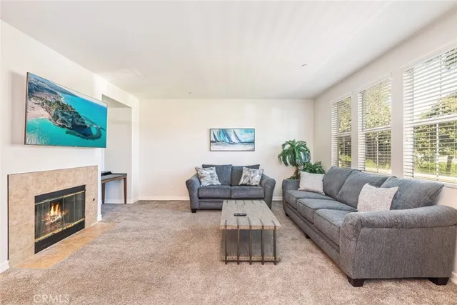 $3,000 | 1800 East Lakeshore Drive, Lake Elsinore, CA 92530