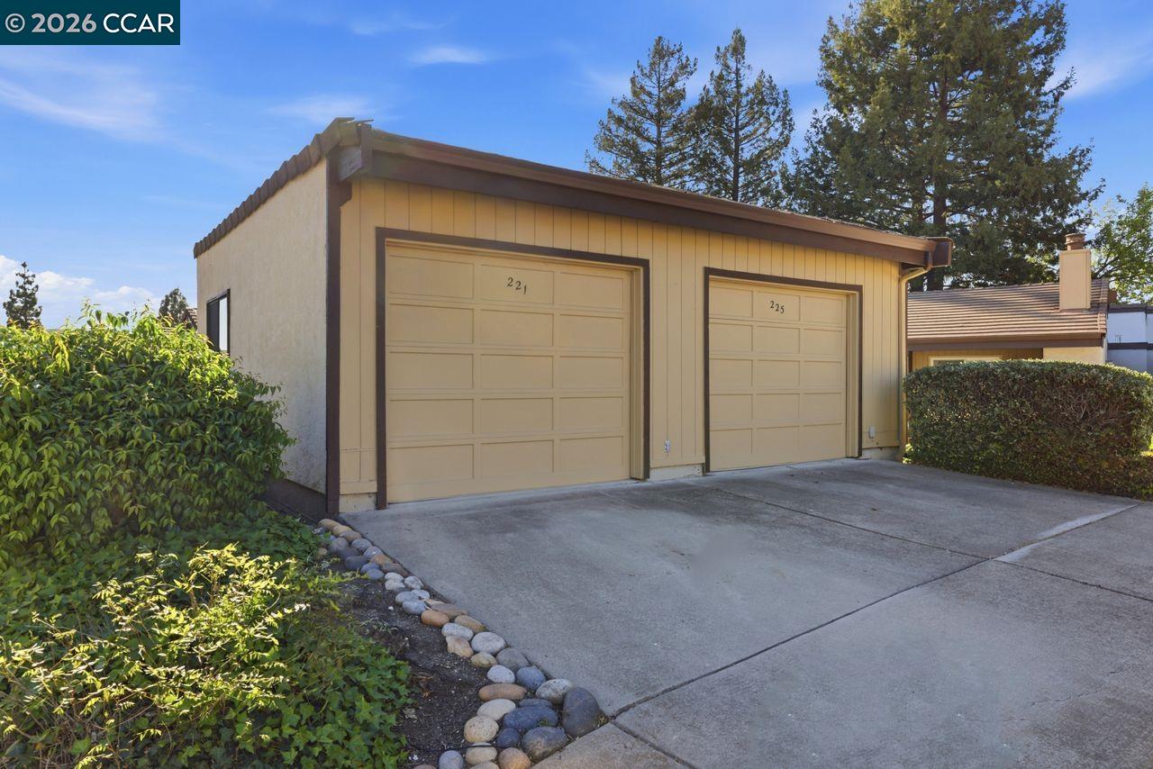 221 Tangerine Court San Ramon, CA 94583 - Photo 24 of 27 a view of backyard of house