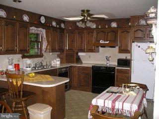 218 Witmer Road Reinholds, PA 17569 - Photo 4 of 5 Gallery Image 4