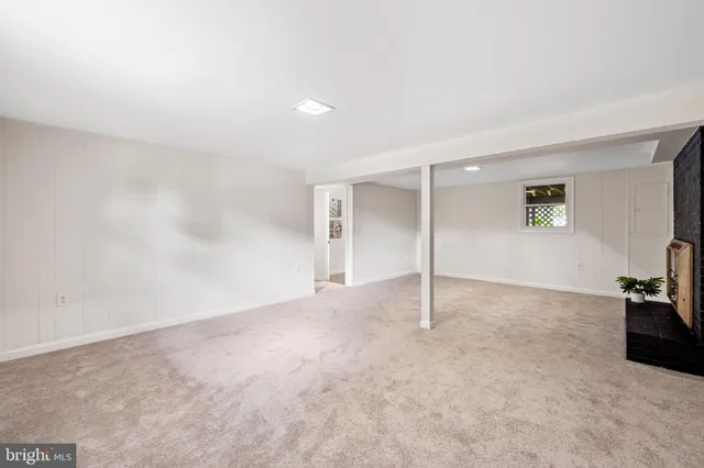 a view of empty room