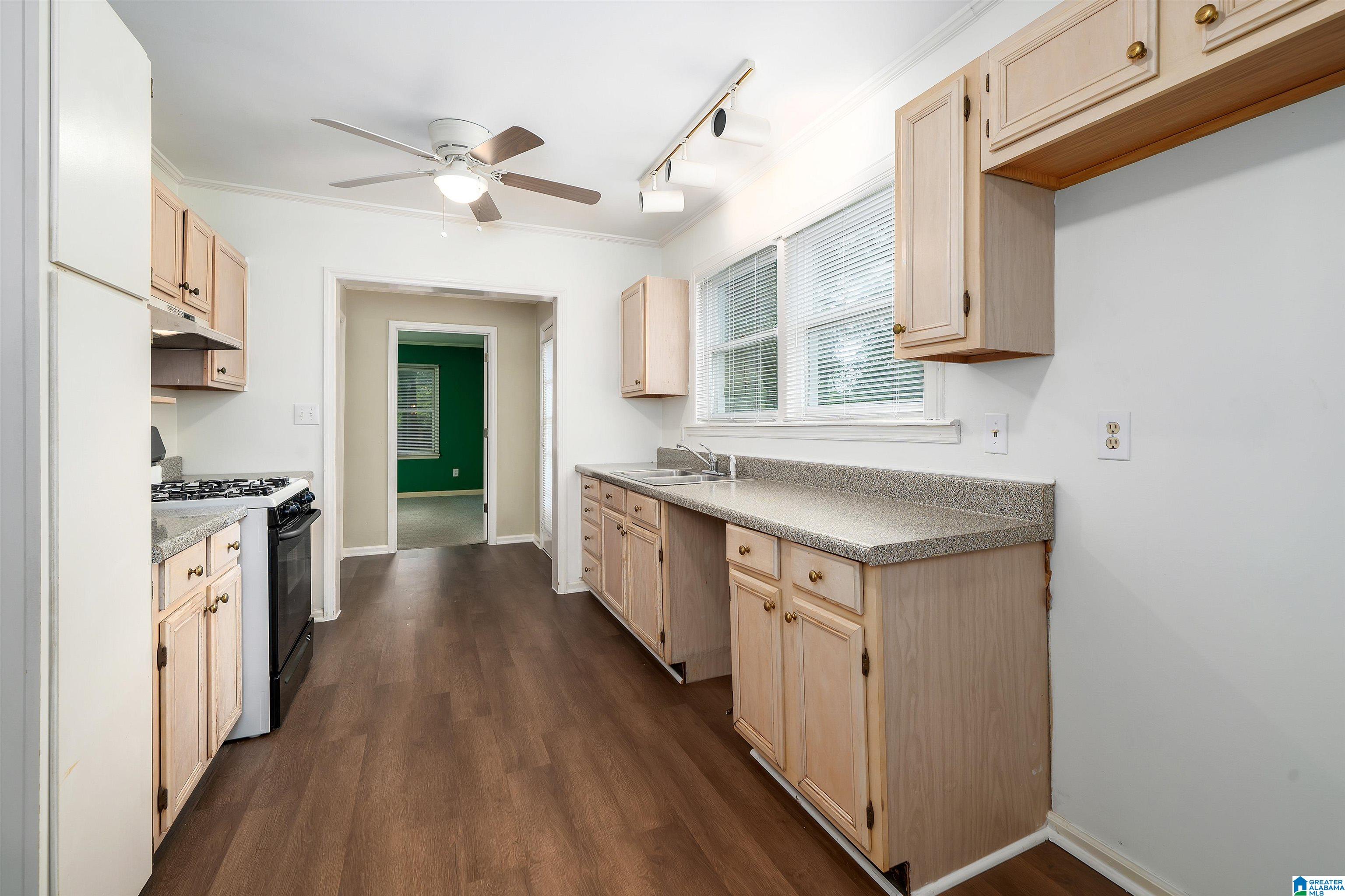 544 Park Road Pleasant Grove, AL 35127 - Photo 9 of 26