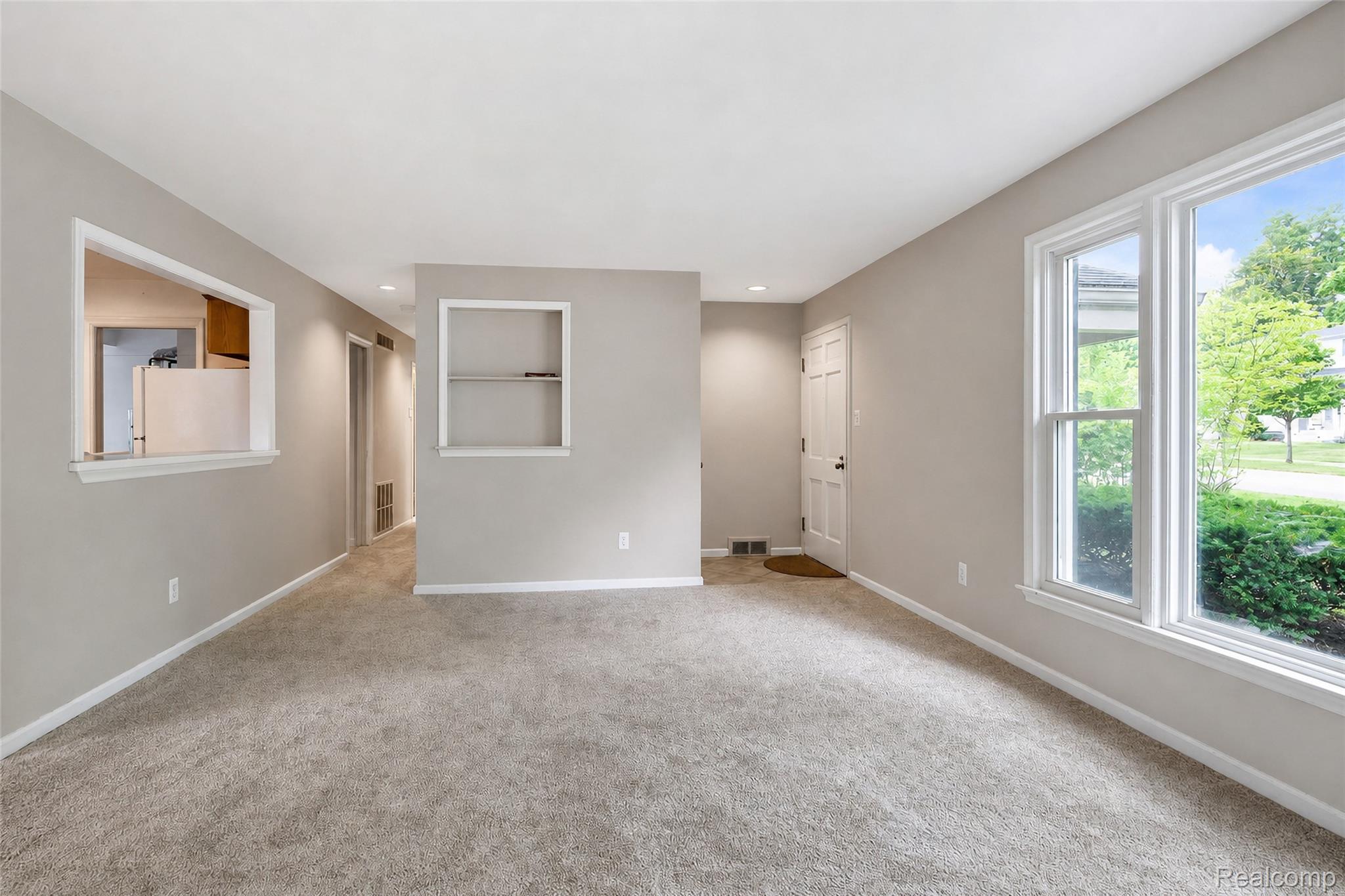 1846 Pembroke Road Birmingham, MI 48009 - Photo 11 of 37 A-1846 Pembroke Birmingham-13.jpg