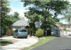 1620 Forest Hill Road Staten Island, NY 10314 - Photo 11 of 15 IMG-1104