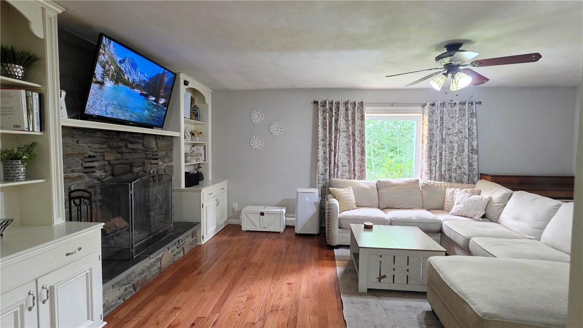 10662 Tannery Creek Road Caton, NY 14830 - Photo 15 of 43 Living room