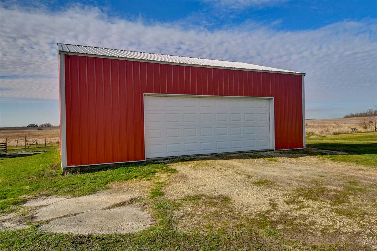 1505 County Home Road Marion, IA 52302 - Photo 31 of 46 Gallery Image 31